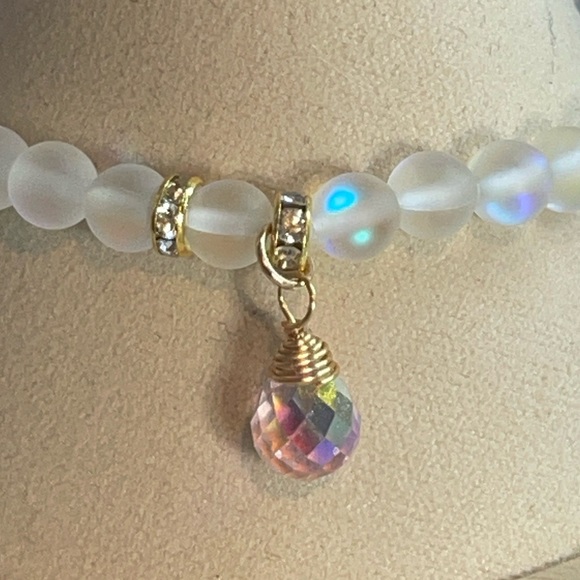 Matte Aurora Crystal bracelet with gold rhinestone accents & charm - Picture 3 of 4